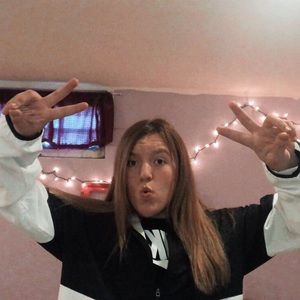 Meet your Posher, Kayley